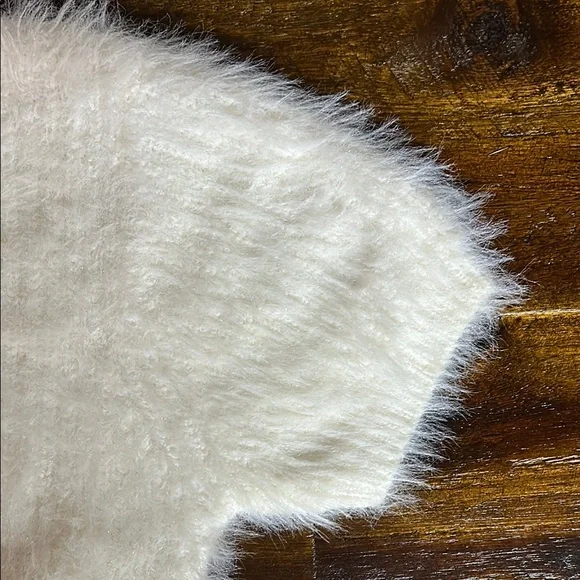 Zara Soft Cream Fuzzy Knit Top - Picture 6 of 6